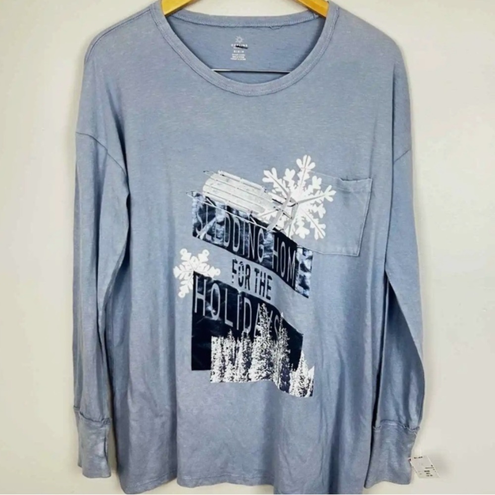 NWT-❄️❄️ AERIE, Sledding Home for the Holidays
Graphic Long Sleeve T-shirt